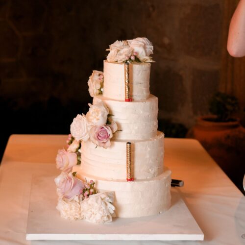 WEDDING CAKE